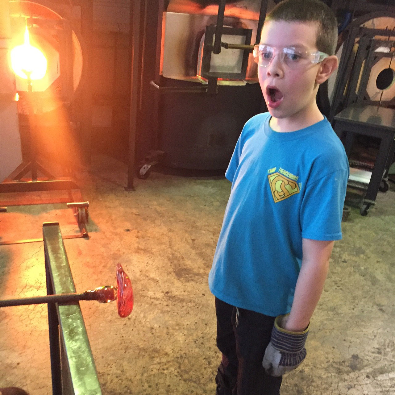 Hands-on glassblowing experience at Tacoma Glassblowing Studio