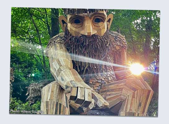 Oscar the Bird King troll sculpture at Point Robinson