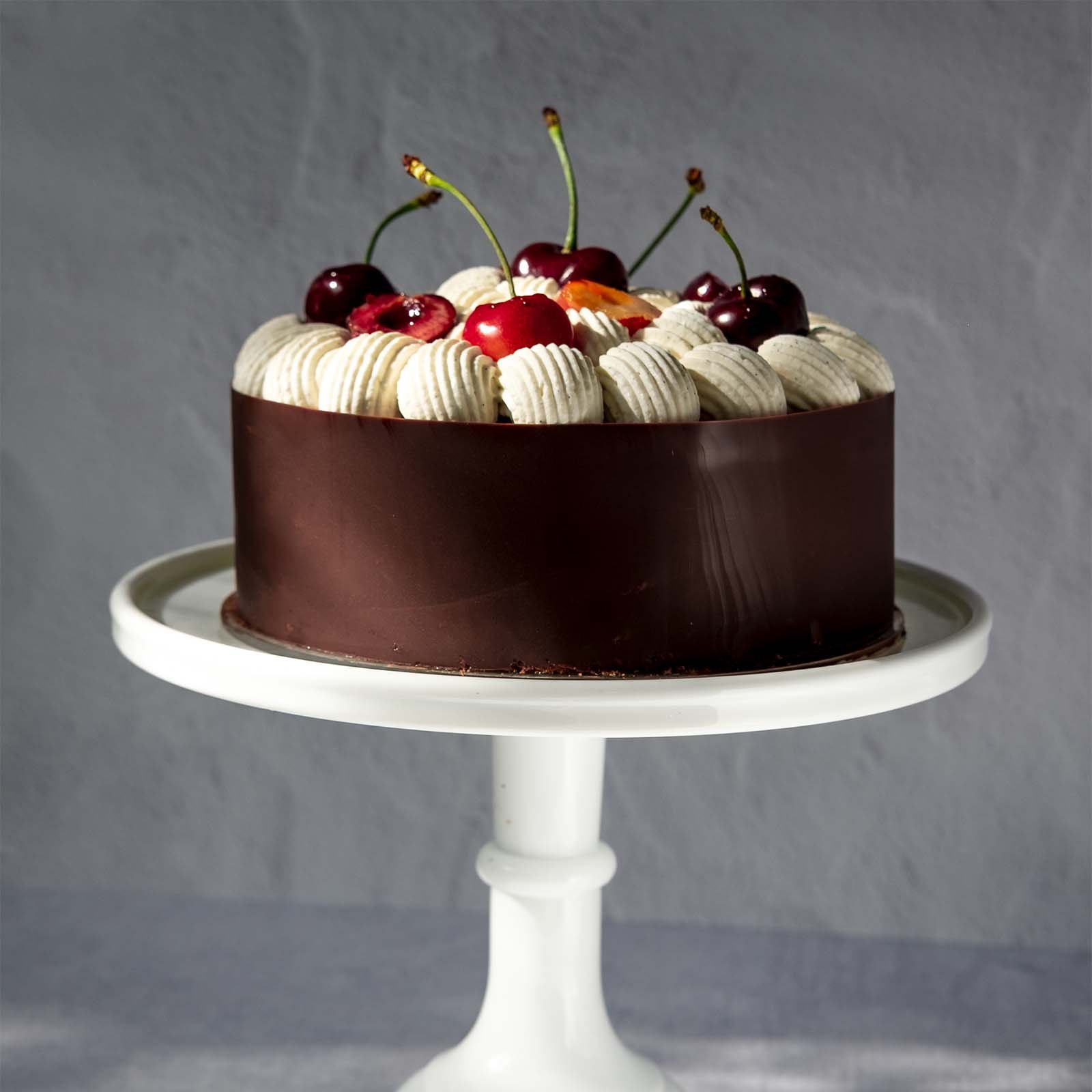 Black Forest cake shown on Cakery Atelier workshop page